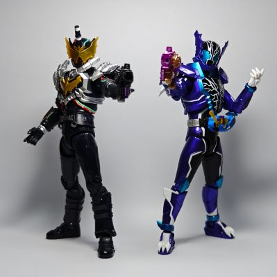 S.H.Figuarts 假面骑士：创骑 夜霸