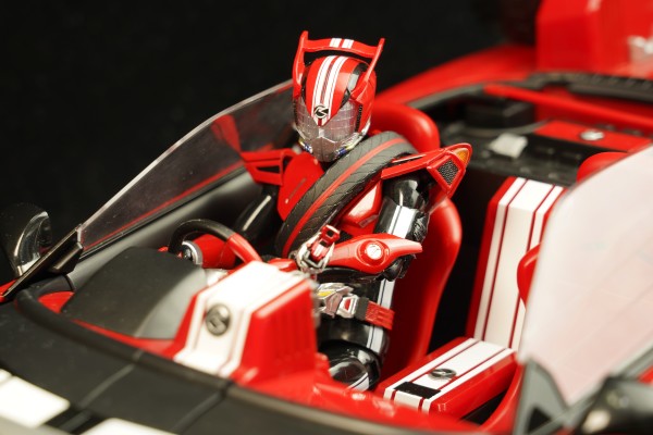 S.H.Figuarts  特莱多隆