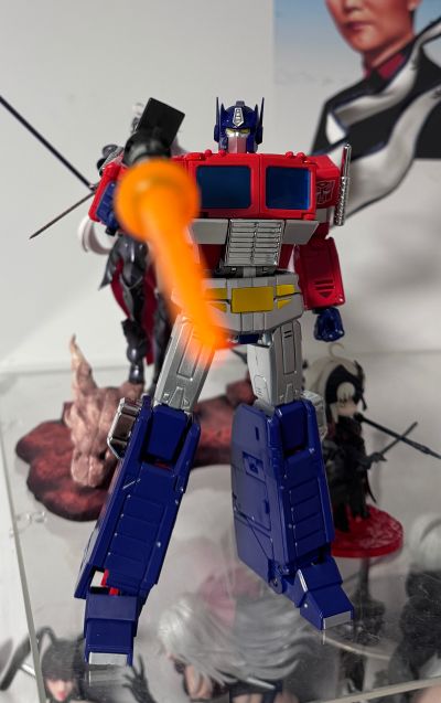 变形金刚大师级 MP-44S 擎天柱