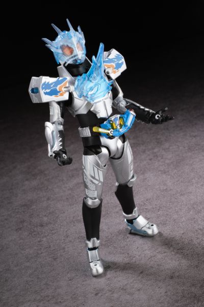 S.H.Figuarts 假面骑士创骑 假面骑士克罗兹 巨龙形态