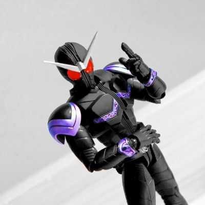 S.H.Figuarts  假面骑士王牌