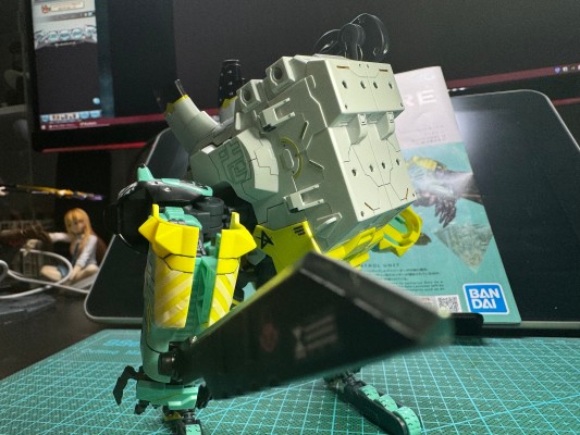 HG  奇异贤伴 黑色天使 白菊武装鬼怪（黛西欧伽ALTER）