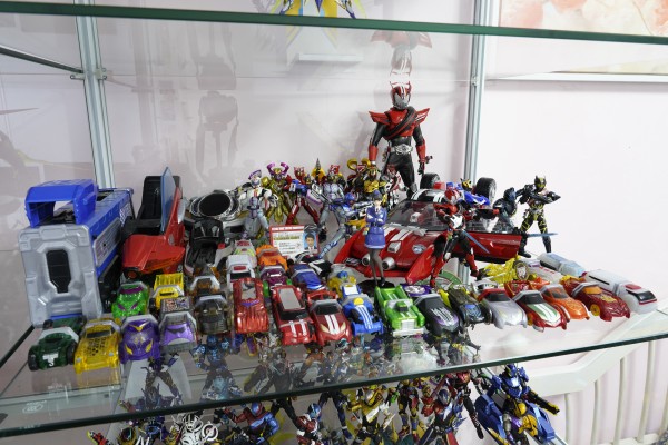 S.H.Figuarts  特莱多隆