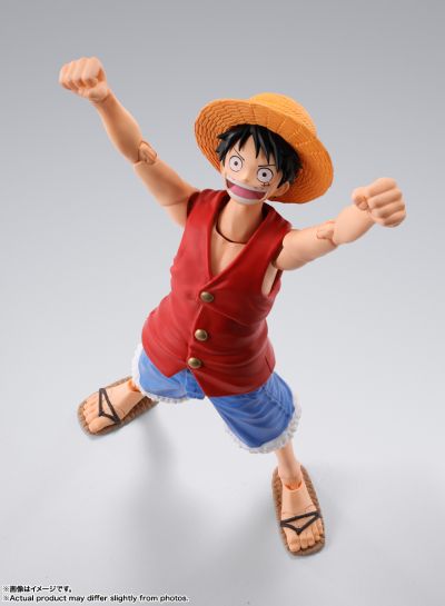 S.H.Figuarts 航海王 蒙奇·D·路飞 -冒险的黎明-
