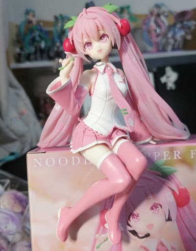 初音未来 压泡面人偶-樱花未来2024-