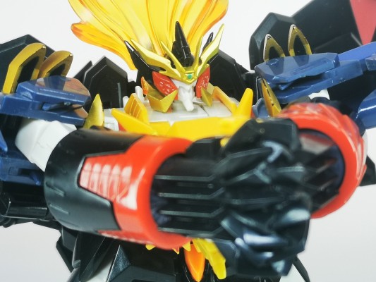 SMP [SHOKUGAN MODELING PROJECT] 勇者特急 凯撒车厢+暴风动轮剑