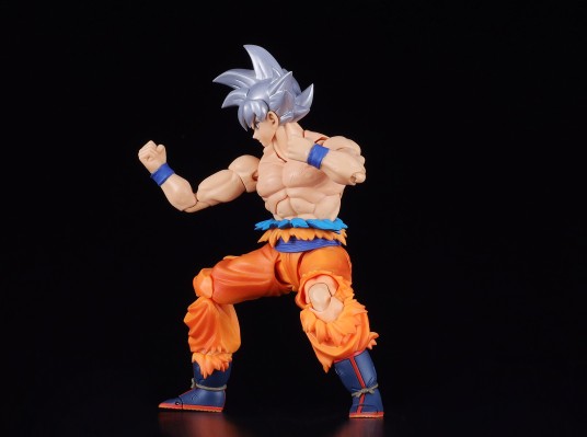 S.H.Figuarts 孙悟空 自在极意功