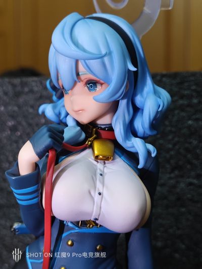 蔚蓝档案 天雨亚子