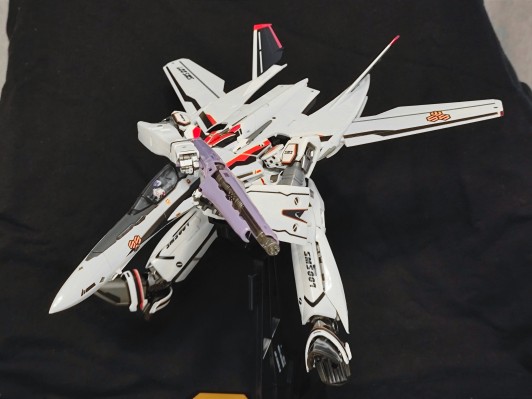 DX超合金 超时空要塞Ｆ VF-25F Messiah Valkyrie （早乙女有人机）
