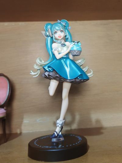 压泡面手办 VOCALOID 初音未来 樱未来 2022款式