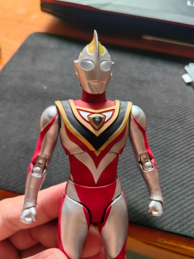 奥特曼光系列 盖亚奥特曼（V1型）