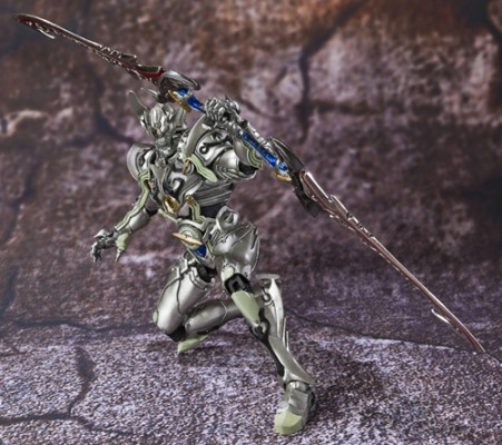 魔戒可动 牙狼 ～魔戒闪骑～ 银牙骑士 绝狼