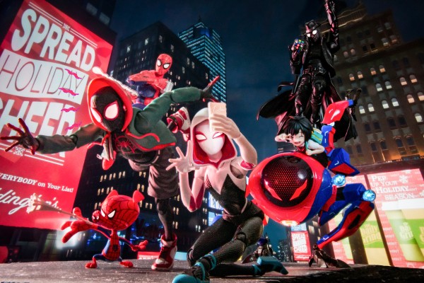 SV-Action 蜘蛛侠: 平行宇宙 彼得·B·帕克 / 蜘蛛侠