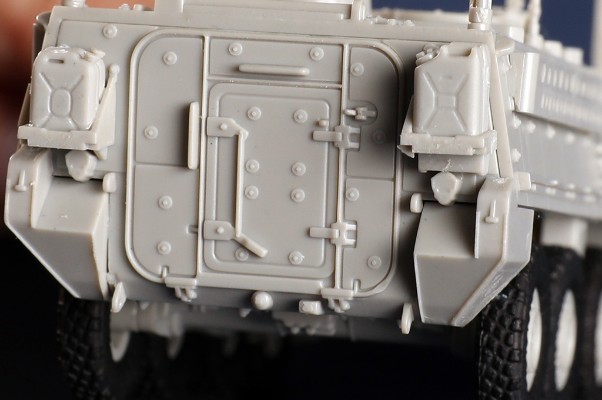 编号:07425 1/72 装甲车辆系列 美军M1134斯崔克反坦克导弹车