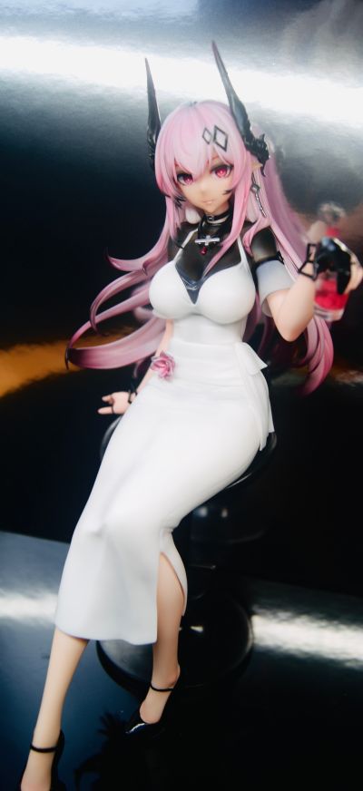 明日方舟 泥岩-黑曜石