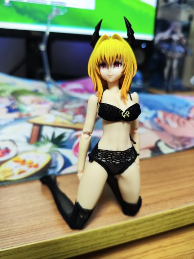 Variable Action Heroes DX 金色暗影