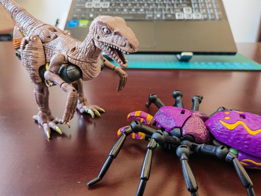 变形金刚 超能勇士复古系列 BWVS-06 不羁的较量