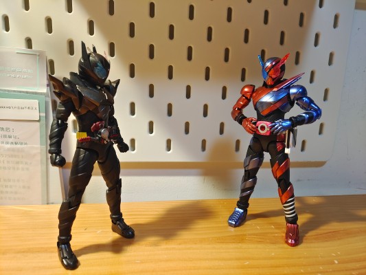 Figure-rise Standard 假面骑士创骑 假面骑士创骑 兔子坦克形态