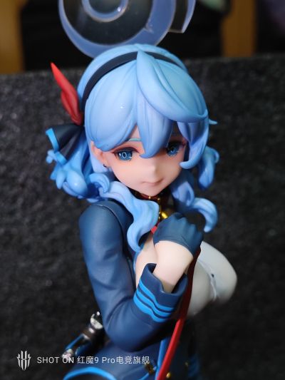 蔚蓝档案 天雨亚子