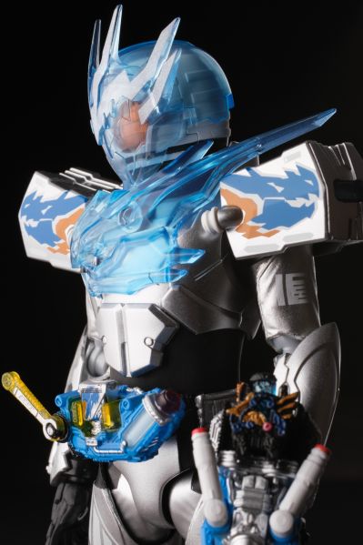 S.H.Figuarts 假面骑士创骑 假面骑士克罗兹 巨龙形态
