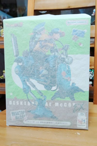 DESKTOP REAL McCOY EX 龙珠Z 孙悟空与悟饭与双足步行机器人