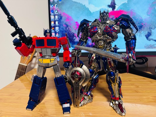 变形金刚大师级 MP-44S 擎天柱