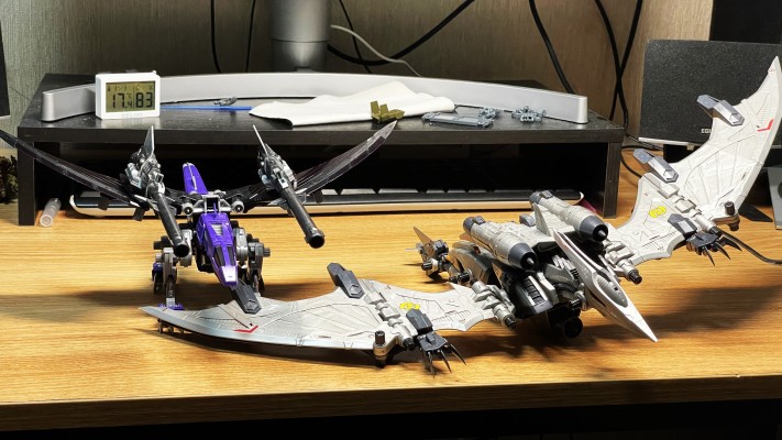 HMM系列 索斯机兽 EZ-005 REDLER GUYROS 推进炮样式