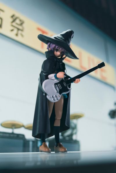 figma#015 凉宫春日的忧郁 长门有希 邪恶魔法使ver.