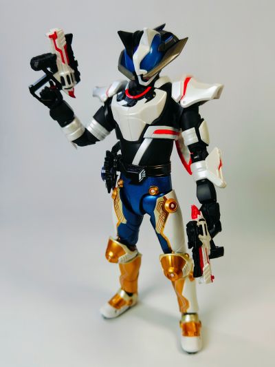 S.H.Figuarts 假面骑士吉恩