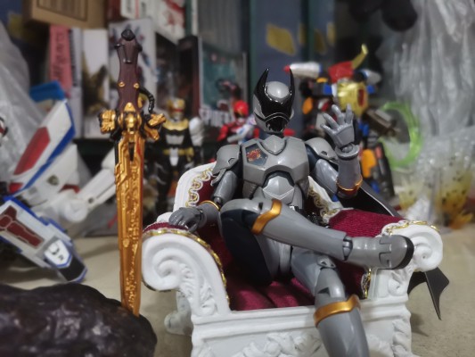 S.H.Figuarts  大甲虫王者