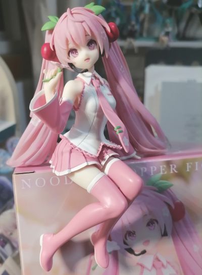 初音未来 压泡面人偶-樱花未来2024-