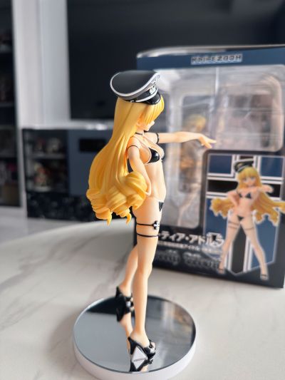 大帝国 蕾蒂娅・阿道夫 水着ver.