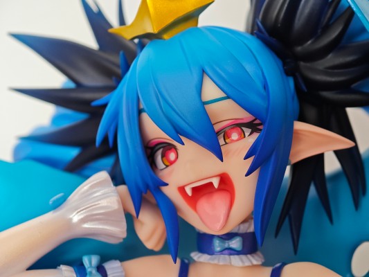 爆弹女孩 蕾文西亚・阿葵亚布尔 吸血鬼内衣