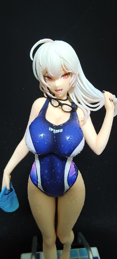 泳装少女罗芙瓦 ~夏天的味道就是游泳池的味道~