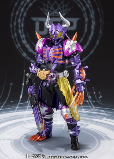 S.H.Figuarts 假面骑士霸牛 狂热僵尸形态