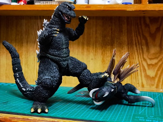 S.H.MonsterArts 哥斯拉（1972）