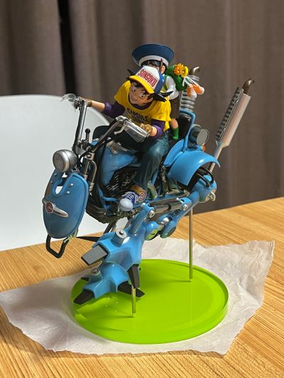 DESKTOP REAL McCOY EX 龙珠Z 孙悟空与悟饭与双足步行机器人