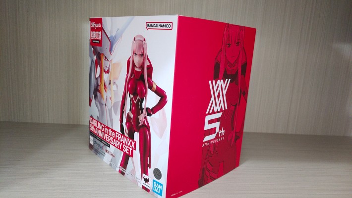 S.H.Figuarts×ROBOT魂 DARLING in the FRANXX 开播5周年纪念套装