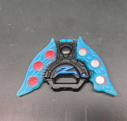 奥特曼光系列  泽塔奥特曼（阿尔法装甲）