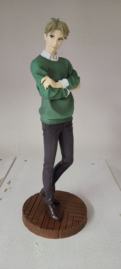 间谍过家家 动画版   Luminasta  劳埃德·福杰 第二片尾服装