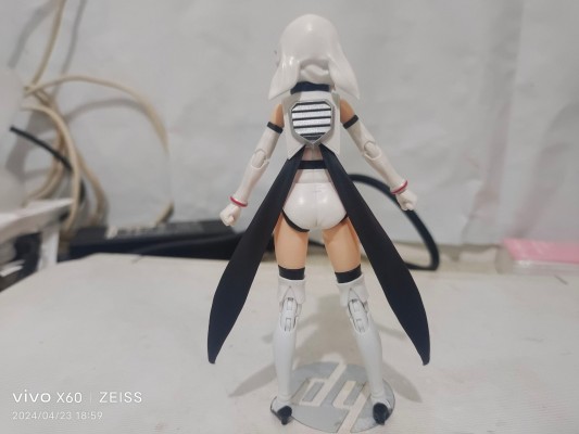 S.H.Figuarts 腼腆英雄 SHY