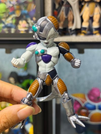 S.H.Figuarts 龙珠Z 机械弗利萨