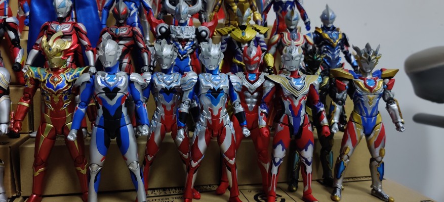 S.H.Figuarts 欧布奥特曼  欧布奥特曼 暗耀形态