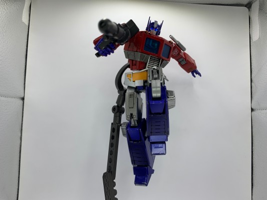 AMK Pro系列 变形金刚：G1 擎天柱