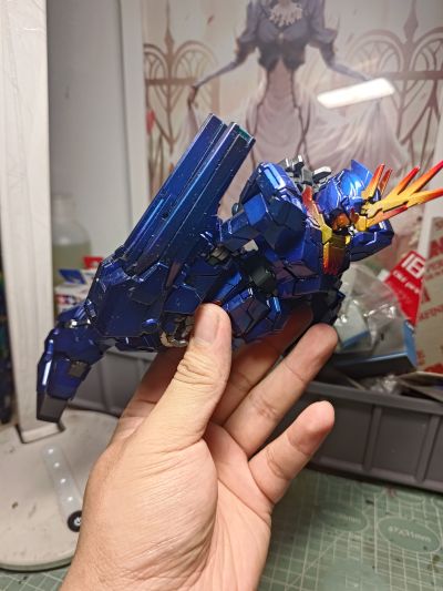 MG 1/100 机动战士高达UC  RX-0 独角兽高达2号机 报丧女妖 Titanium Finish