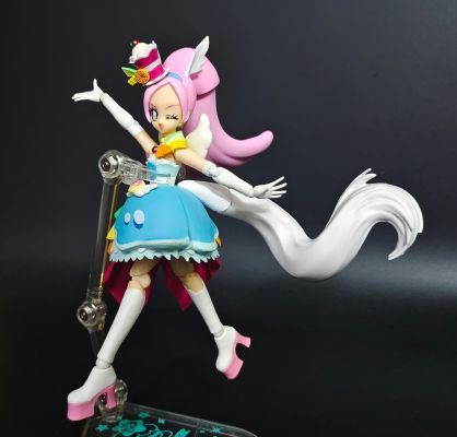 S.H.Figuarts 治愈帕菲