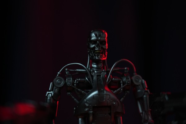 MAFEX 编号206  终结者2：审判日 终结者骨架