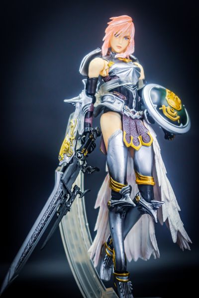 PlayArts改  最终幻想13-2 雷霆