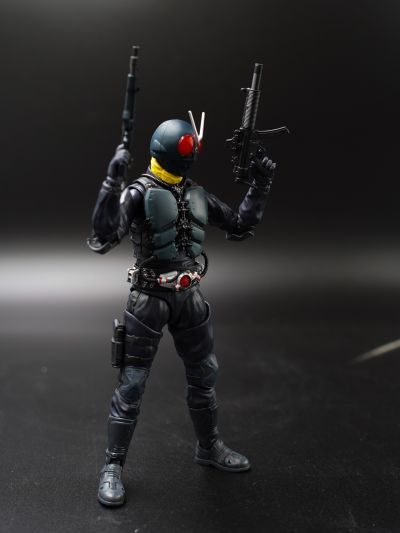 S.H.Figuarts 大量出没型变异飞蝗改造人（新·假面骑士）