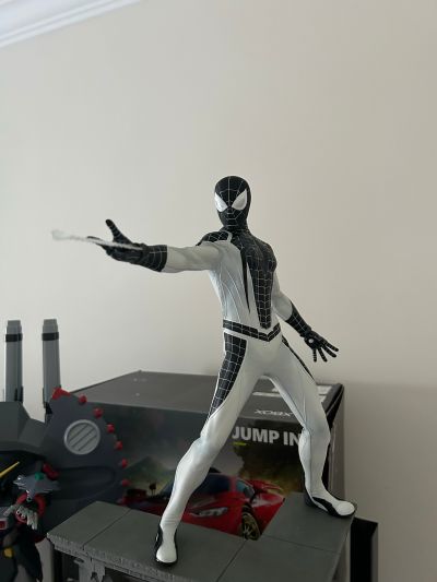VGM36 漫威蜘蛛侠 蜘蛛侠(负空间战衣) 珍藏人偶